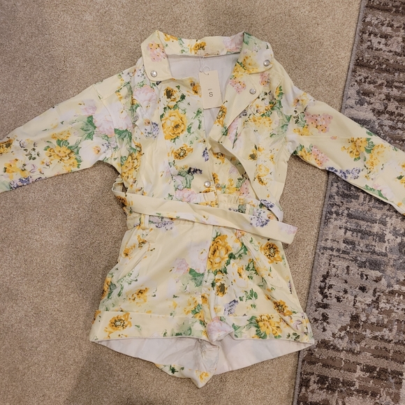 Floral Jumpsuit - Picture 5 of 10